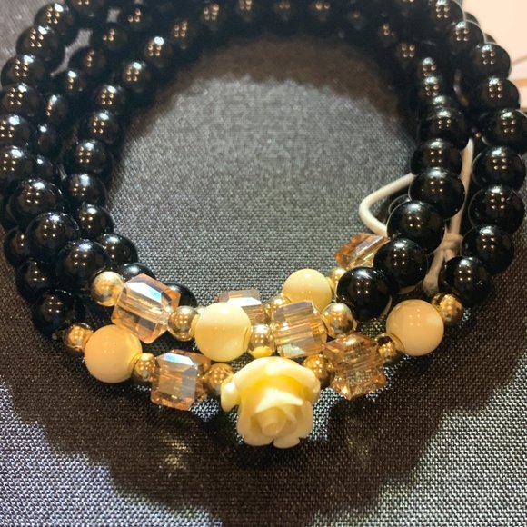 BLACK BEAD WRAP BRACELET WITH CHARMS - Picture 5 of 5